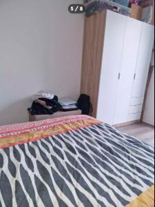 For rent Asnieres-sur-seine 2 rooms 46 m2 Hauts de Seine (92600) photo 2