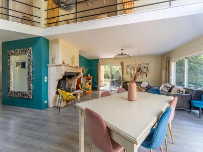 For sale Cestas 7 rooms 218 m2 Gironde (33610) photo 1