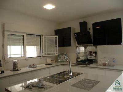 For sale Bordeaux 5 rooms 126 m2 Gironde (33300) photo 4