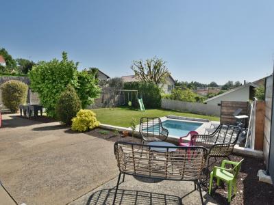 For sale CHOLET BOURGNEUF 6 rooms 111 m2 Maine et loire (49300) photo 0