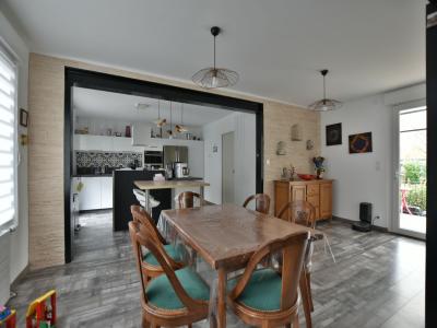 For sale CHOLET BOURGNEUF 6 rooms 111 m2 Maine et loire (49300) photo 3
