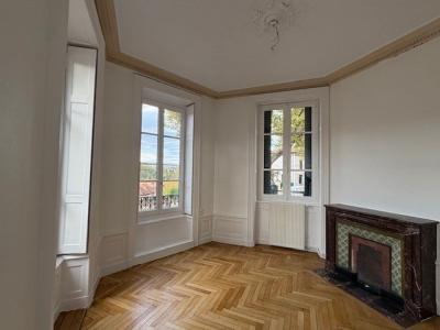 For rent Lyon-1er-arrondissement 3 rooms 69 m2 Rhone (69001) photo 1