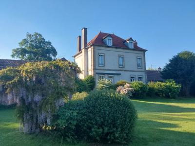 For sale Autun 8 rooms 240 m2 Saone et loire (71400) photo 0