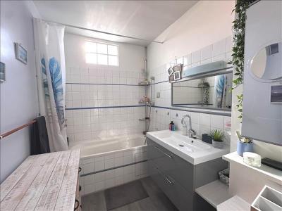 For rent Puteaux 2 rooms 51 m2 Hauts de Seine (92800) photo 4