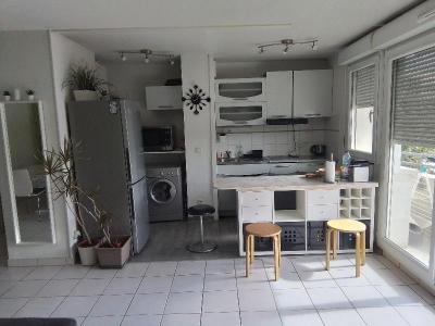 For rent Bordeaux 2 rooms 44 m2 Gironde (33000) photo 1
