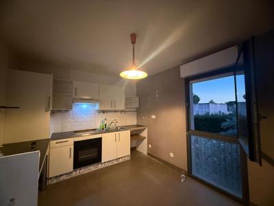 For rent Istres 3 rooms 63 m2 Bouches du Rhone (13800) photo 1