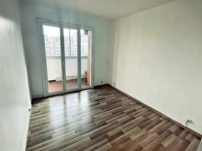 For sale Toulon 3 rooms 67 m2 Var (83100) photo 2