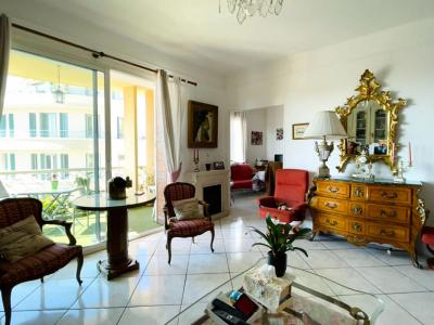 For sale Toulon 3 rooms 80 m2 Var (83000) photo 2