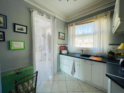 For sale Toulon 3 rooms 80 m2 Var (83000) photo 3