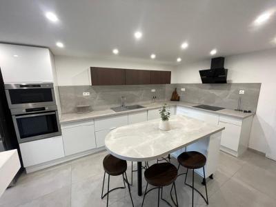 For sale Valence 6 rooms 127 m2 Drome (26000) photo 3