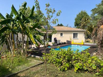 For sale Sadirac 4 rooms 143 m2 Gironde (33670) photo 2