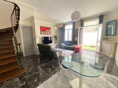 For sale Bordeaux 5 rooms 107 m2 Gironde (33000) photo 0