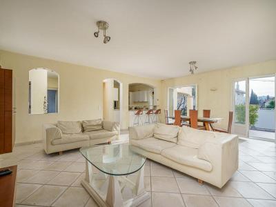 For sale Marseille-15eme-arrondissement 6 rooms 200 m2 Bouches du Rhone (13015) photo 0