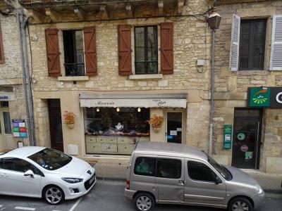 For sale Montignac 6 rooms 121 m2 Dordogne (24290) photo 1