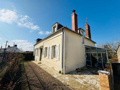 For sale Guerigny 4 rooms 91 m2 Nievre (58130) photo 0