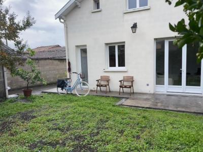 For sale Bordeaux 6 rooms 200 m2 Gironde (33200) photo 0