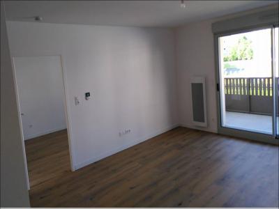 For rent Tours 2 rooms 46 m2 Indre et loire (37100) photo 0