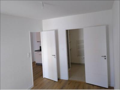 For rent Tours 2 rooms 46 m2 Indre et loire (37100) photo 1