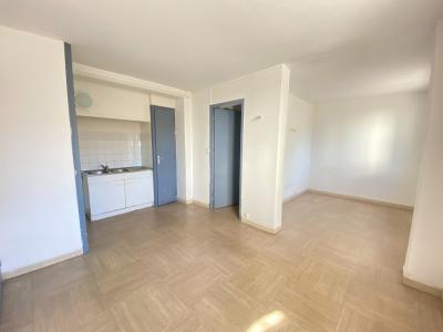 For sale Sorgues 1 room 31 m2 Vaucluse (84700) photo 2
