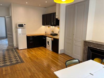 For rent Lyon-6eme-arrondissement 2 rooms 44 m2 Rhone (69006) photo 3