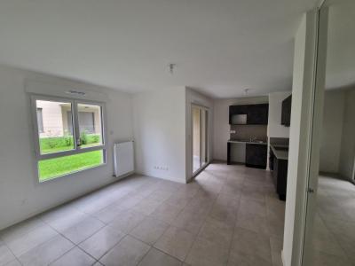 For rent Aix-les-bains 2 rooms 41 m2 Savoie (73100) photo 2