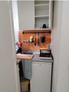 For rent Paris-15eme-arrondissement 1 room 13 m2 Paris (75015) photo 1