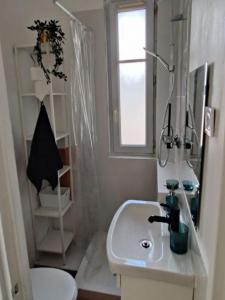 For rent Paris-15eme-arrondissement 1 room 13 m2 Paris (75015) photo 2