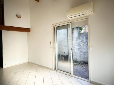 For sale CENTRE VILLE 4 rooms 62 m2 Herault (34150) photo 2