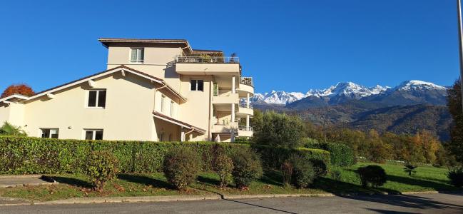 For sale LES SEMAISES 5 rooms 98 m2 Isere (38330) photo 0