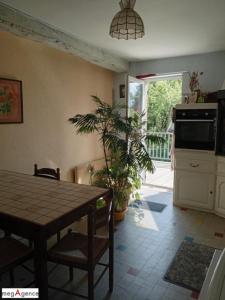 For sale Saint-prix 4 rooms 90 m2 Allier (03120) photo 0
