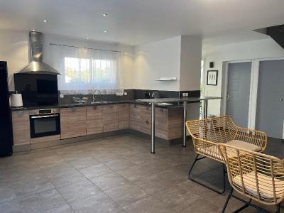 For rent Leognan 4 rooms 100 m2 Gironde (33850) photo 3