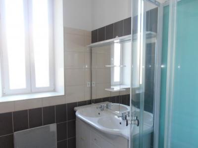 For rent Saint-seurin-de-cursac 3 rooms 60 m2 Gironde (33390) photo 1