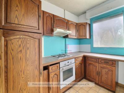 For sale Grigny 4 rooms 67 m2 Essonne (91350) photo 2