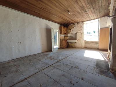 For sale Brigueuil 4 rooms 99 m2 Charente (16420) photo 2