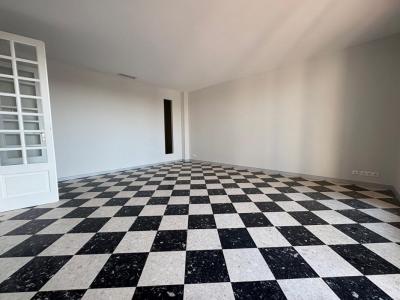 For sale Agde 4 rooms 101 m2 Herault (34300) photo 2