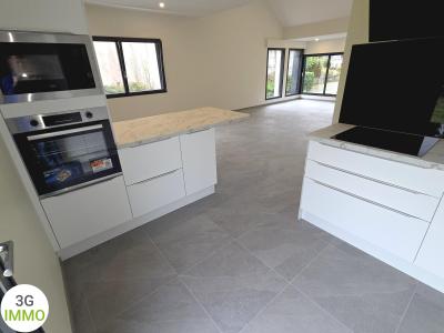 For sale Gourin 5 rooms 122 m2 Morbihan (56110) photo 3