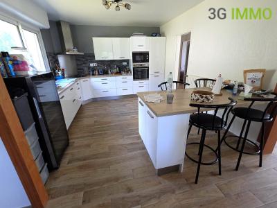 For sale Gourin 6 rooms 135 m2 Morbihan (56110) photo 3