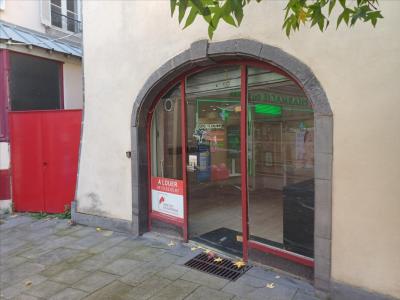 For rent Riom 1 room 30 m2 Puy de dome (63200) photo 3