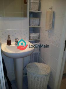 For rent Paris-4eme-arrondissement 2 rooms 33 m2 Paris (75004) photo 4