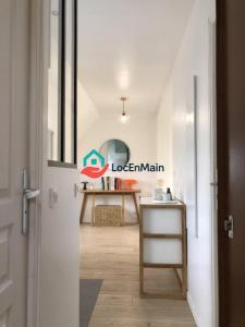 For rent Paris-11eme-arrondissement 2 rooms 38 m2 Paris (75011) photo 2