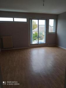 For rent Blanc 3 rooms 63 m2 Indre (36300) photo 3