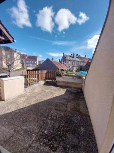 Louer Appartement Precy-sous-thil 667 euros