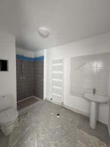 For rent Romans-sur-isere 65 m2 Drome (26100) photo 3