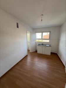 For sale Noisy-le-grand 4 rooms 73 m2 Seine saint denis (93160) photo 3