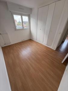 For sale Noisy-le-grand 4 rooms 73 m2 Seine saint denis (93160) photo 4