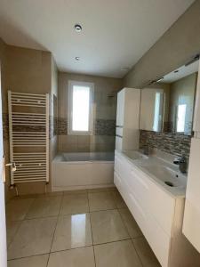 Acheter Maison Eyjeaux 219900 euros