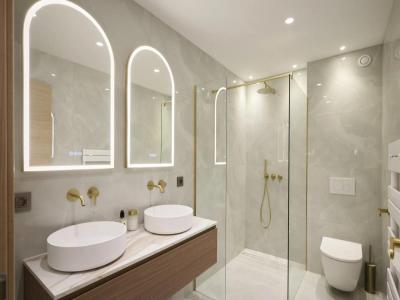 For sale Cannes 4 rooms 101 m2 Alpes Maritimes (06400) photo 3