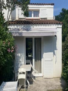 For sale Mandelieu-la-napoule 2 rooms 33 m2 Alpes Maritimes (06210) photo 1
