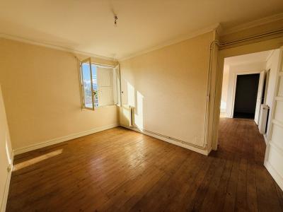 For sale TRESPOEY 3 rooms 69 m2 Pyrenees atlantiques (64000) photo 4