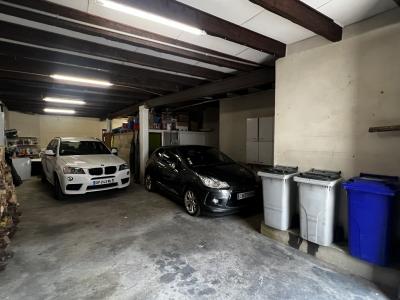 For sale 5 rooms 132 m2 Gard (30800) photo 4